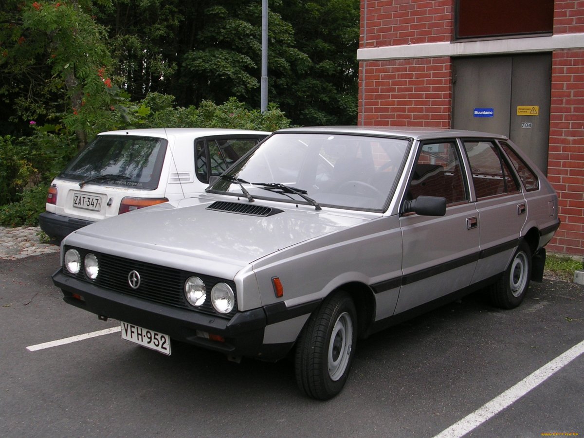 Полонез 1500 автомобиль