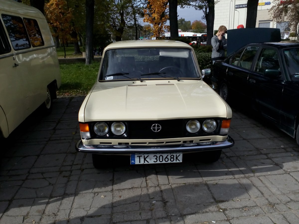 Польский Фиат 124