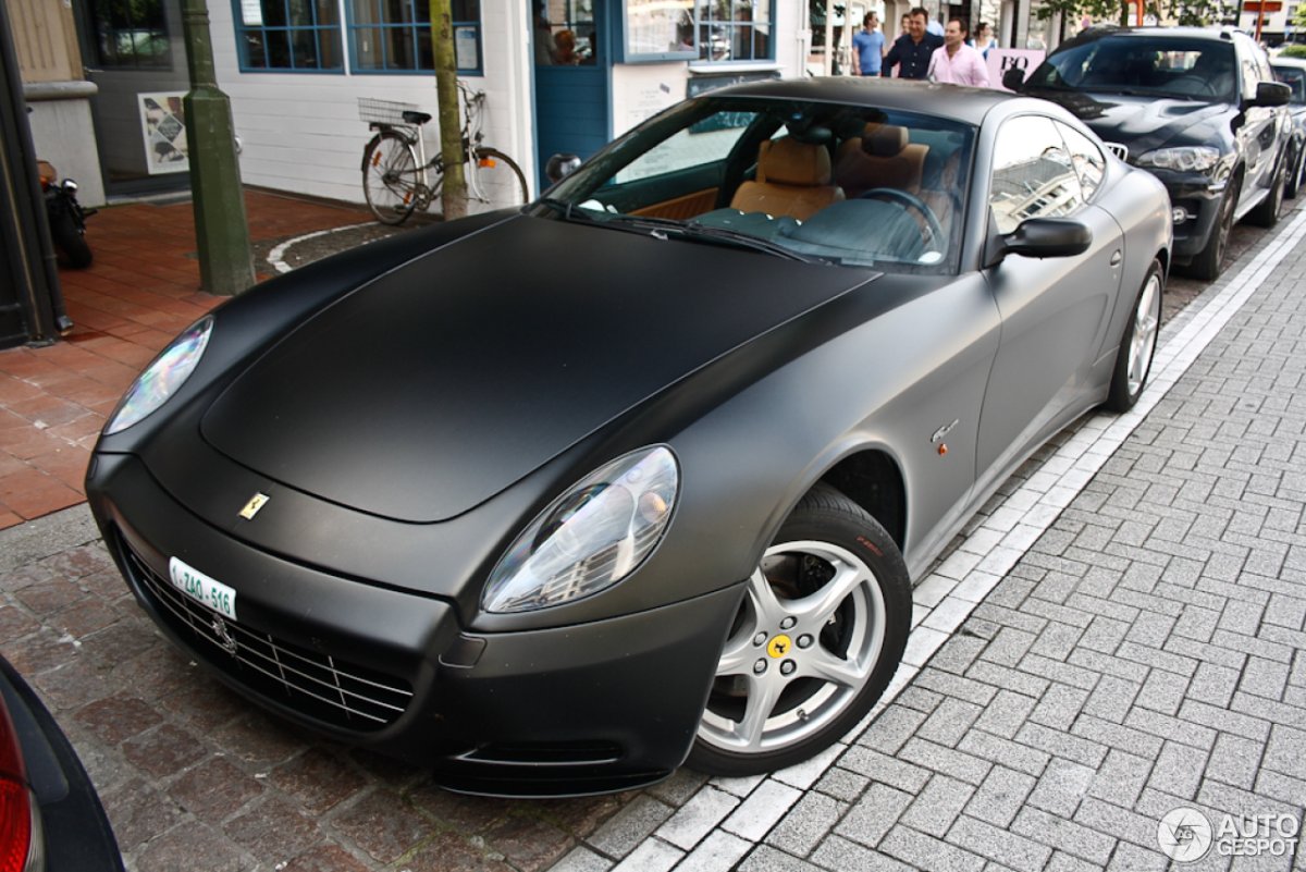 Матовый цвет машины