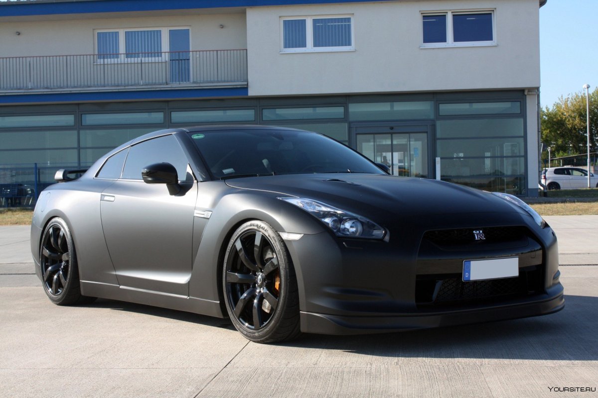 Nissan GTR r35 черный