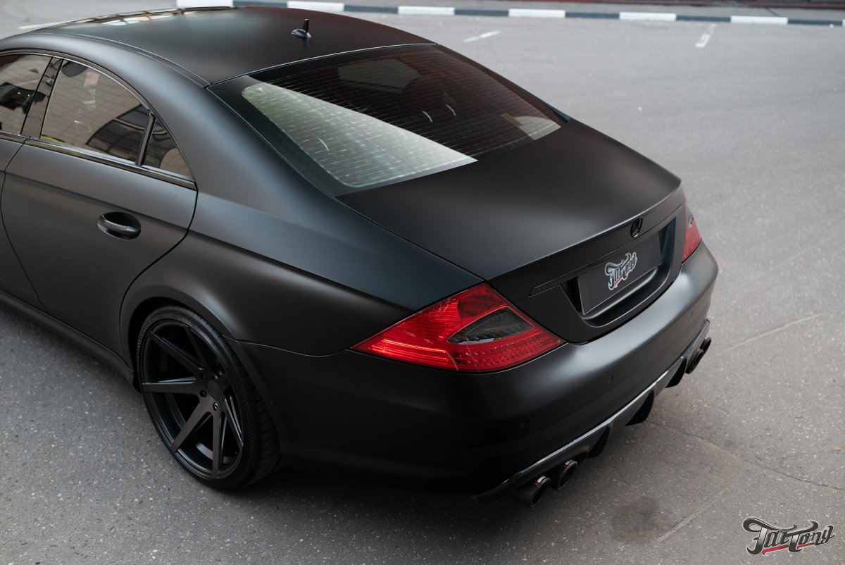 Мерседес CLS черный матовый