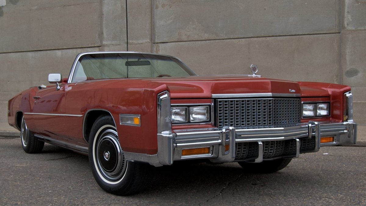 Cadillac Eldorado 1976 оранжевый