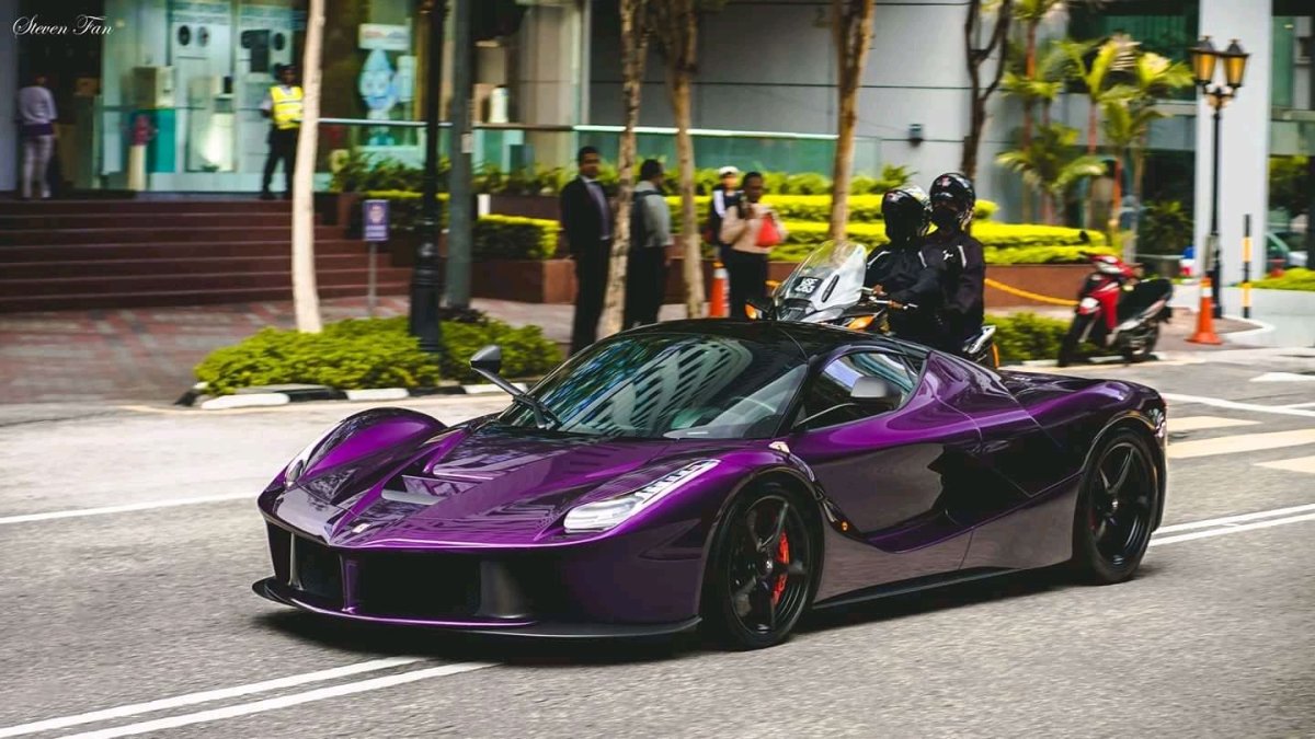 Ferrari LAFERRARI фиолетовая