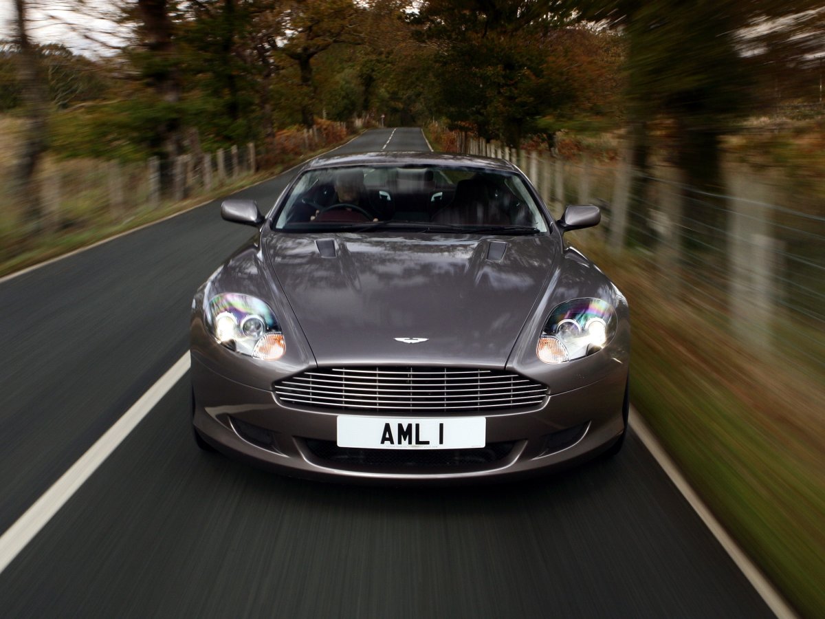 Aston Martin db9 Coupe 2004