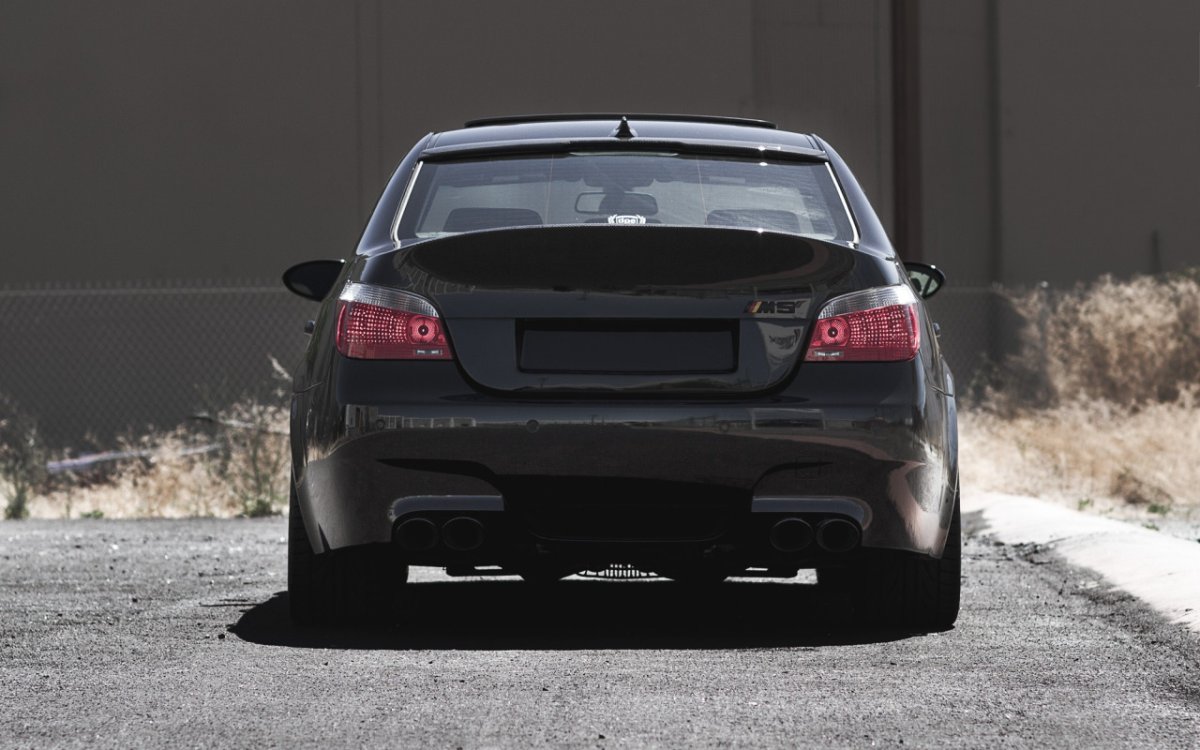 BMW m5 e60 Black