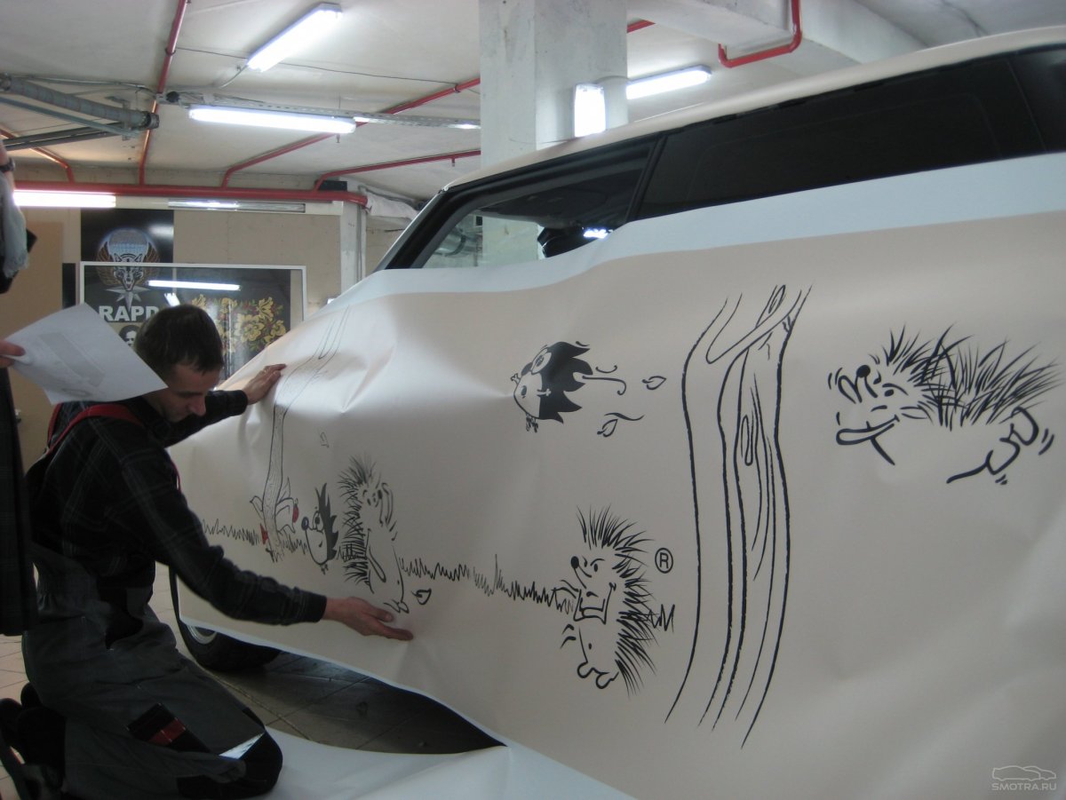 Пленка с рисунком на автомобиль