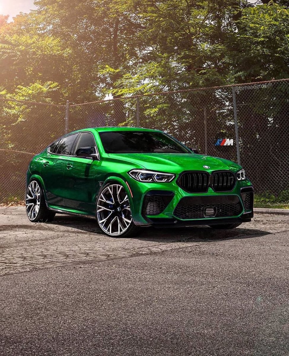 BMW x6m Green