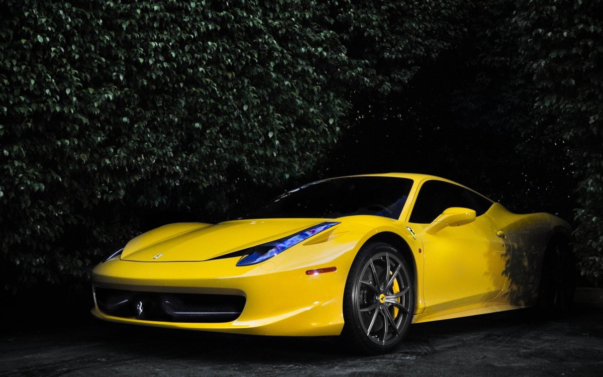 Ferrari Berlinetta Yellow 458
