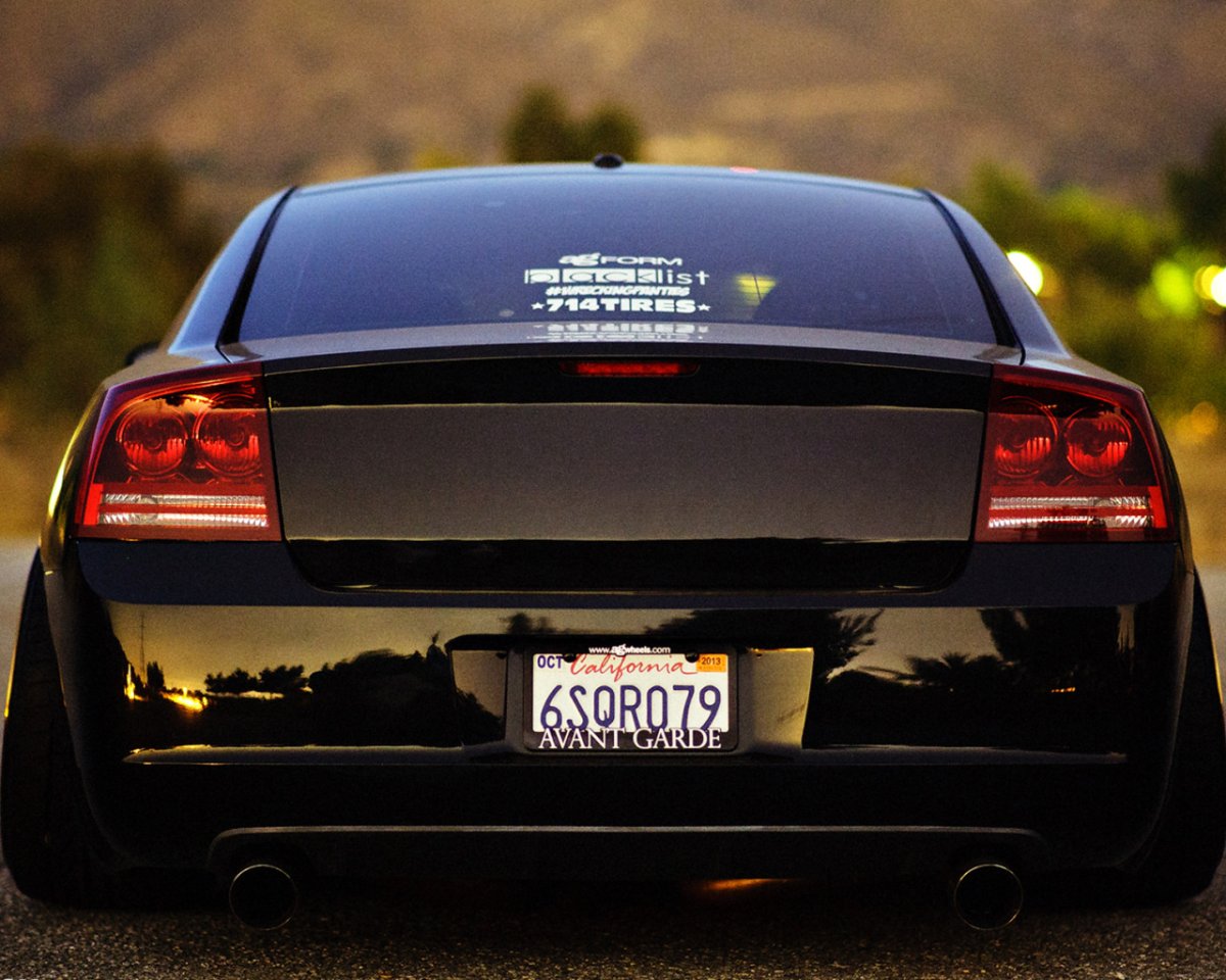 Dodge Charger srt stance