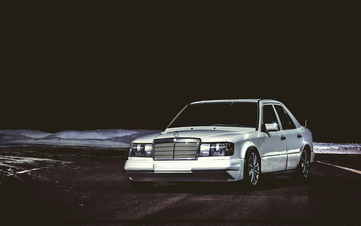 Мерседес Бенц w124 e200