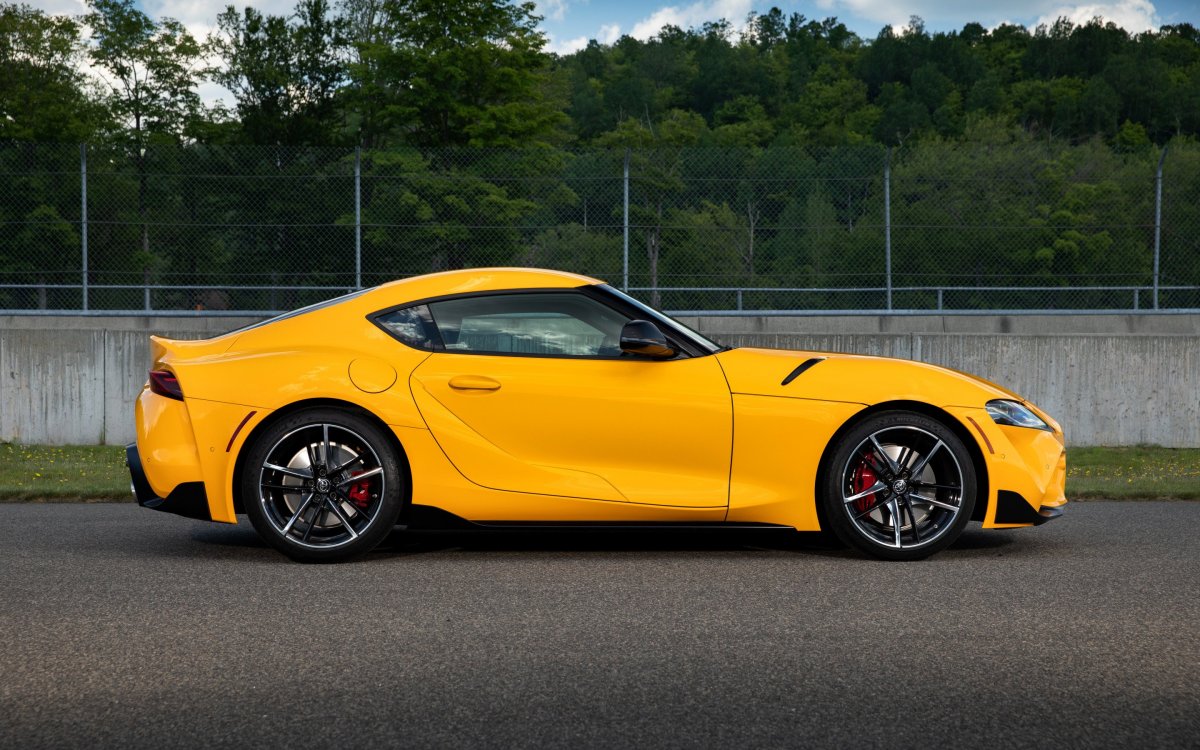 Toyota Supra a90 Yellow