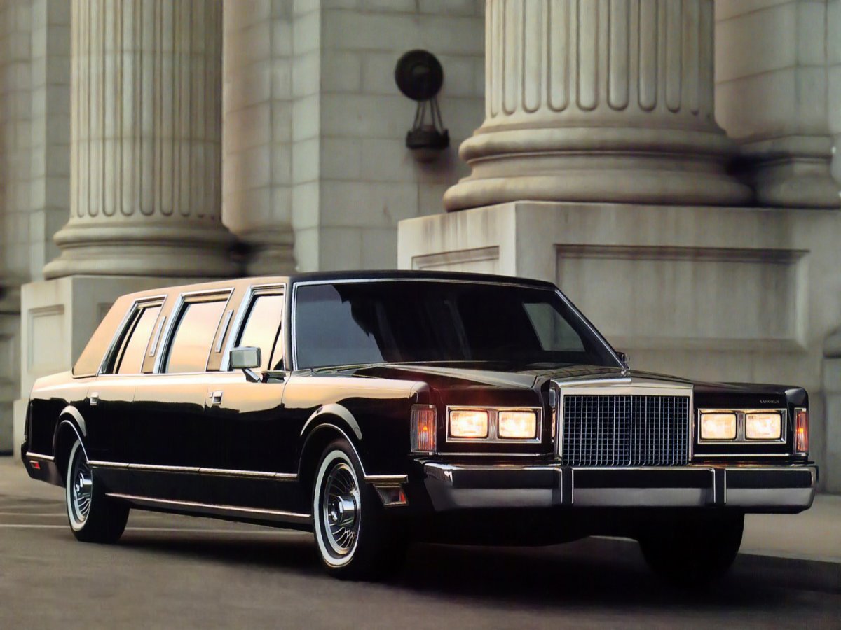 Lincoln Town car 1985 лимузин