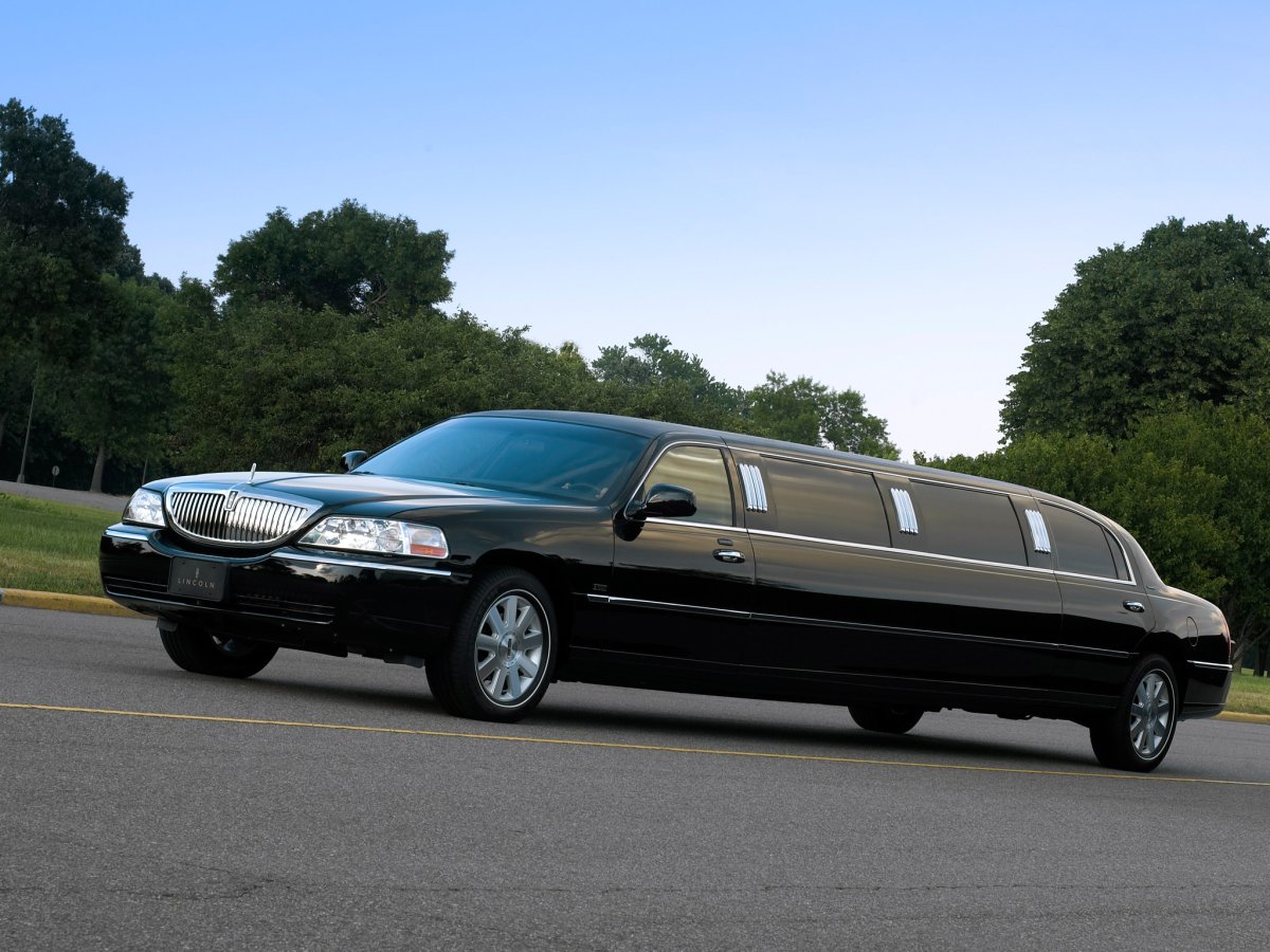 Lincoln Town car 1992 лимузин