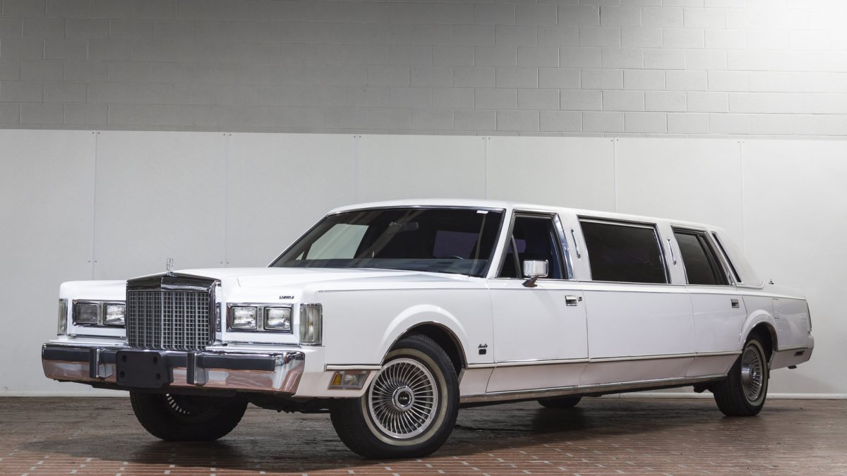 Lincoln Town car 1985 лимузин