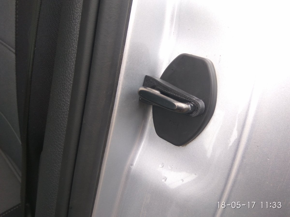 Заглушка водительской двери Фольксваген поло седан