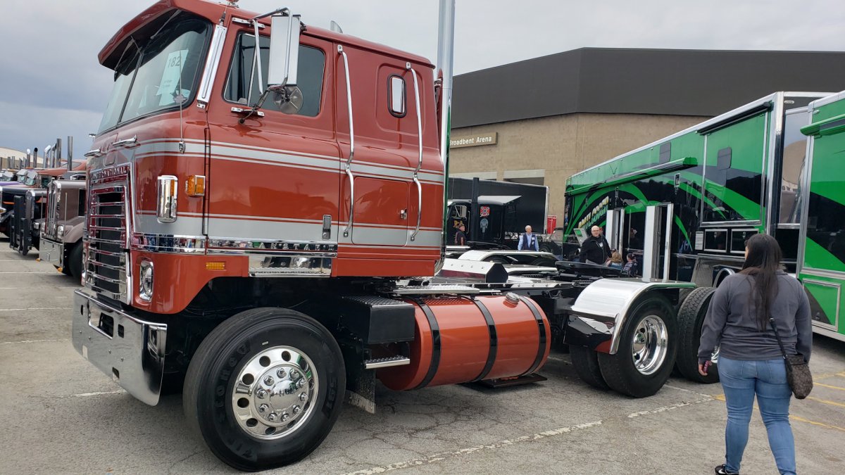 Mack MH Ultra-Liner