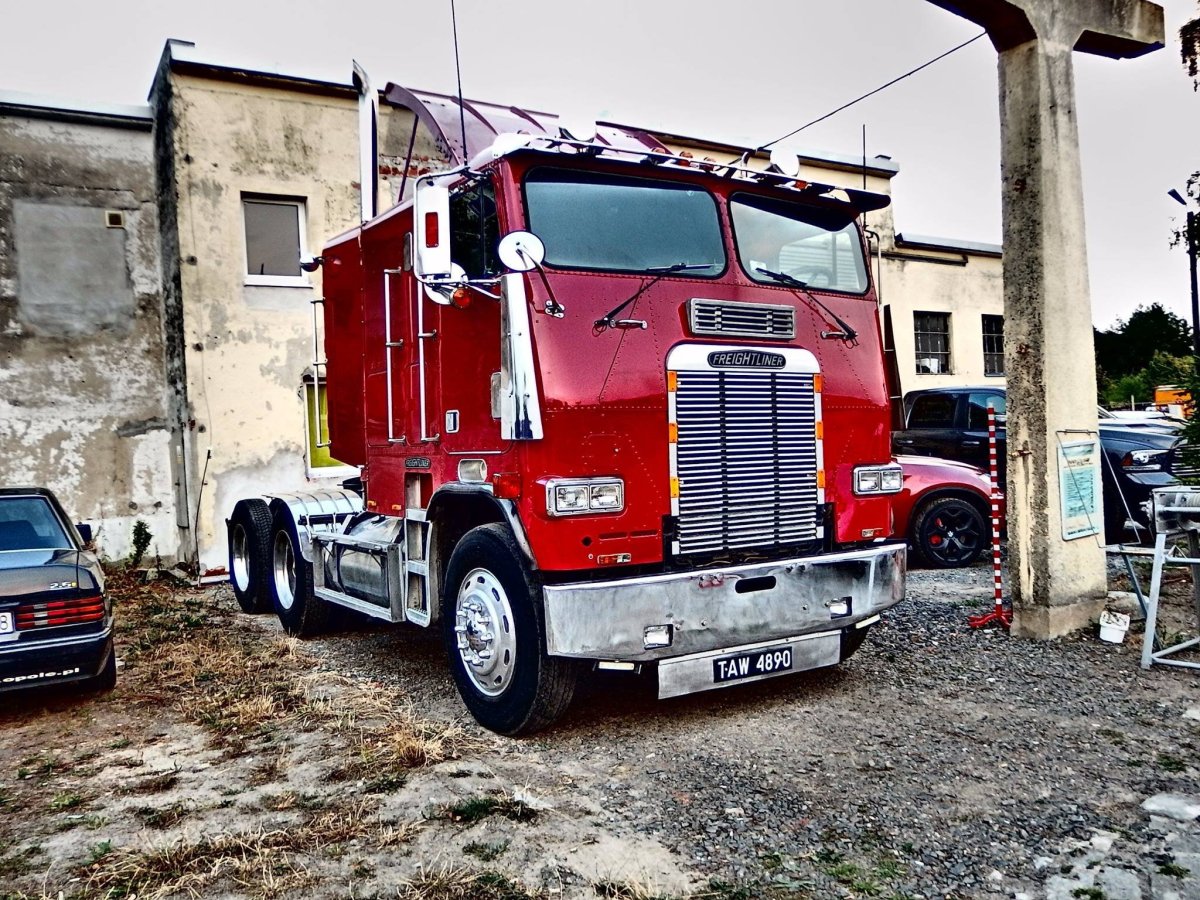 Freightliner Fla 9664 тягач