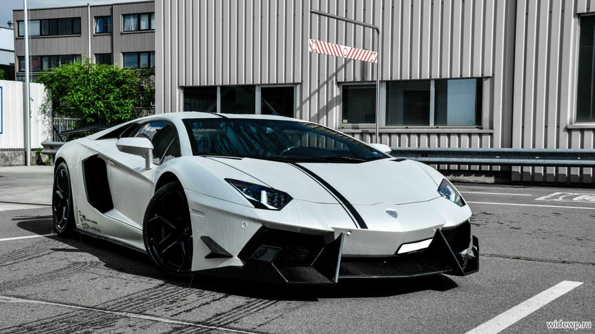 Lamborghini LP 700 SV
