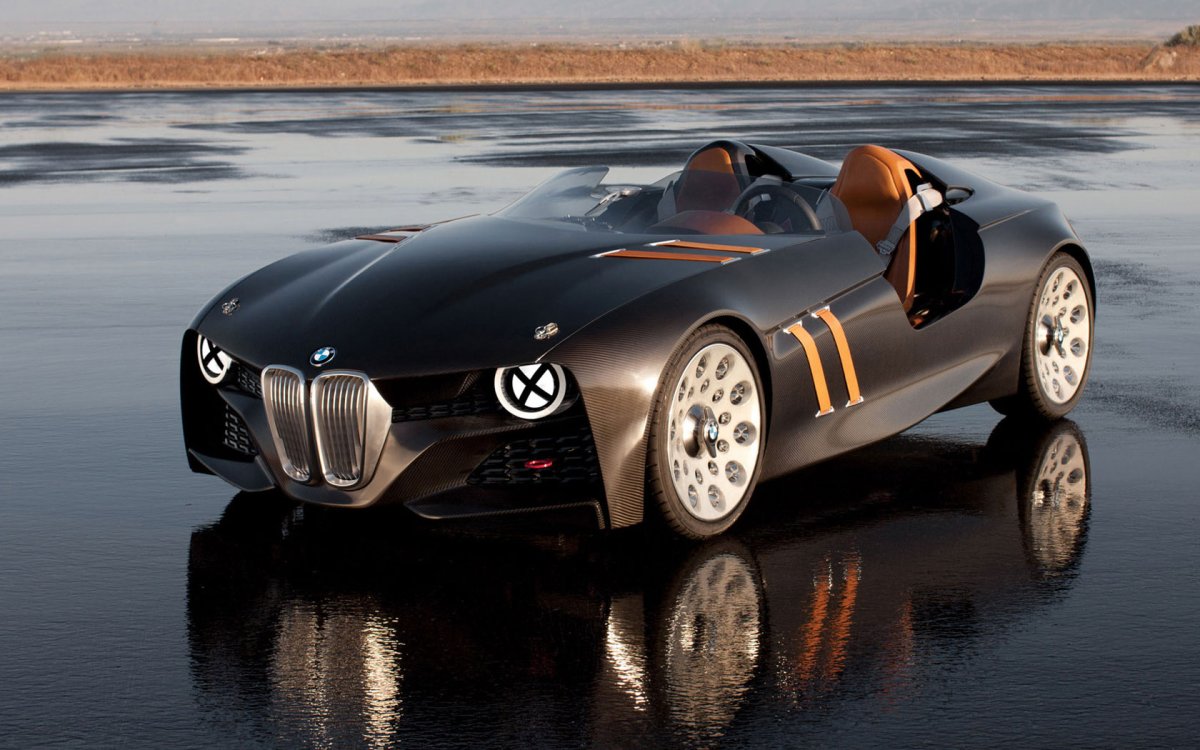 BMW 328 hommage