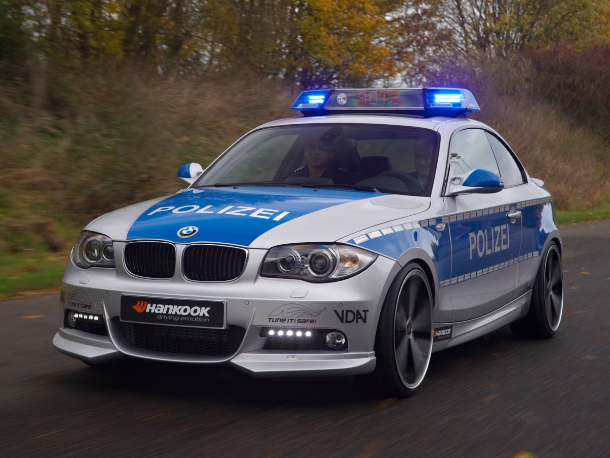 Полицейская БМВ е39