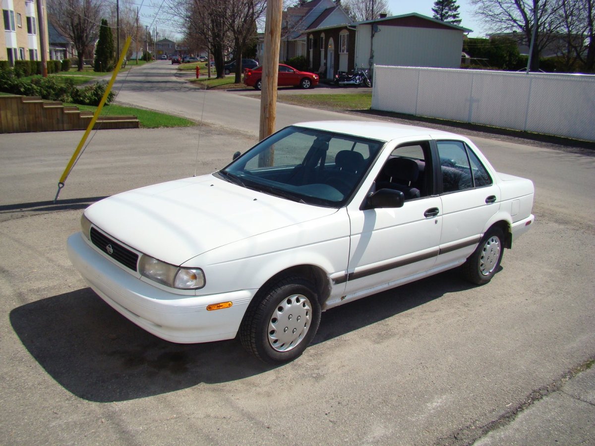 1994 Nissan Sentra 4 Dr