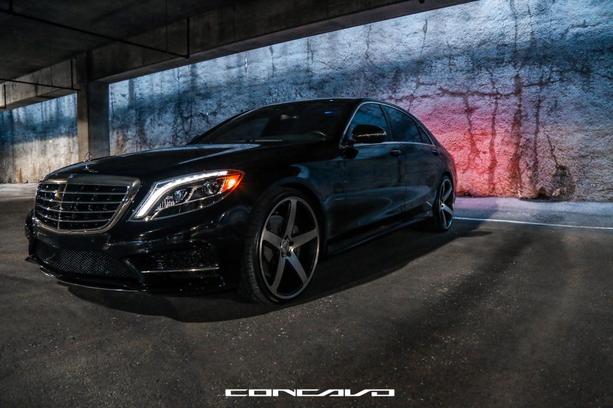 W222 AMG Black Night