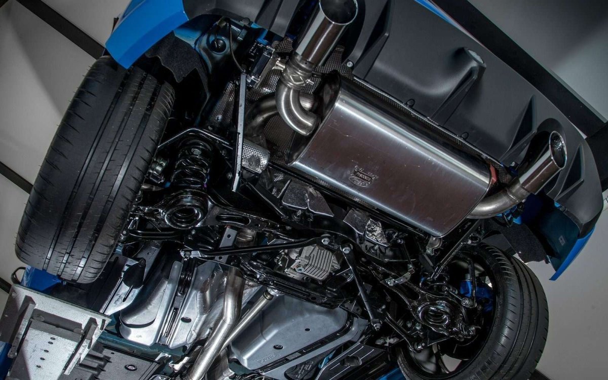 Ford Focus 3 снизу