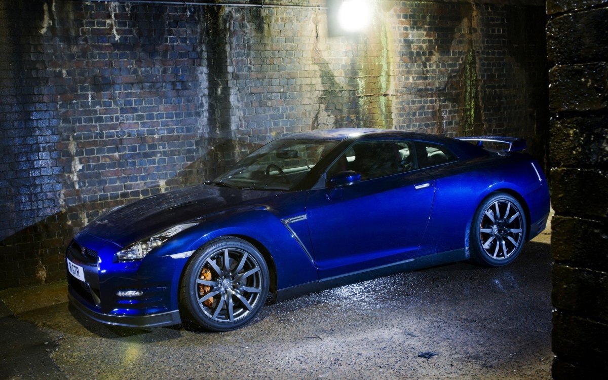 Nissan Skyline GTR r35 Темносиний