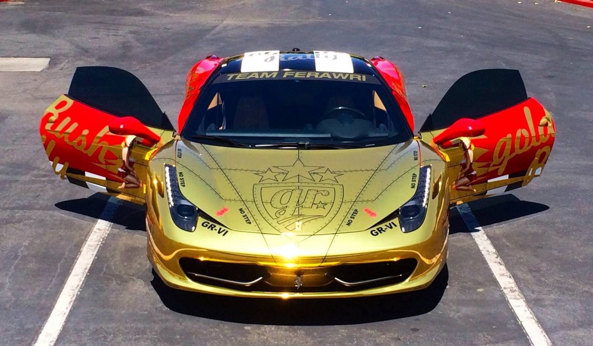 Феррари 458 Золотая