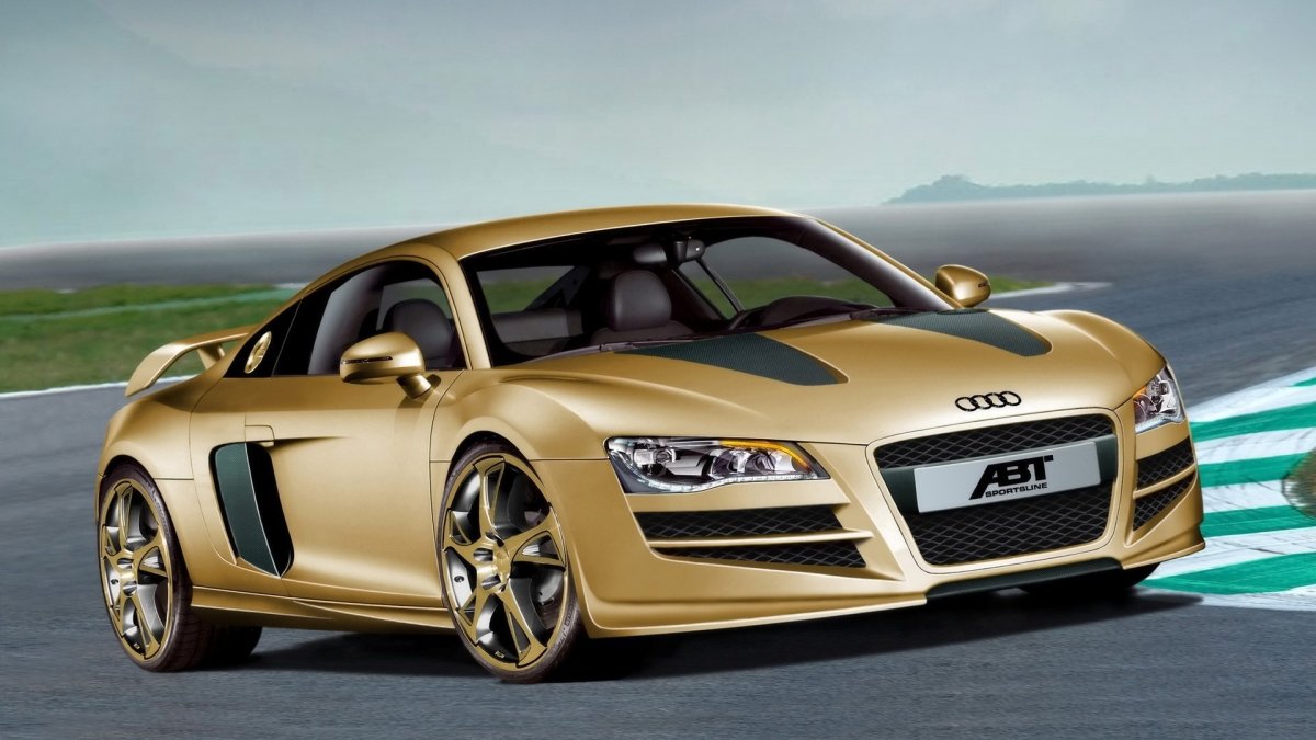 Audi r8 Gold