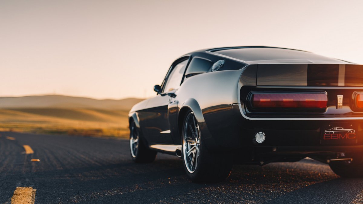 Ford Shelby gt500 сзади
