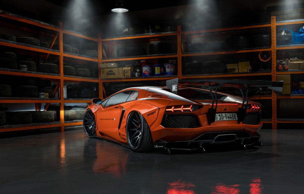Lamborghini Aventador Liberty walk оранжевый