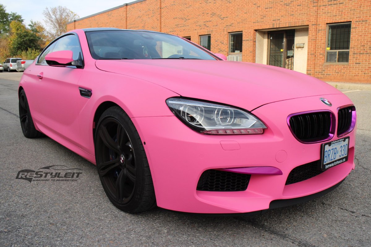 BMW m5 розовая