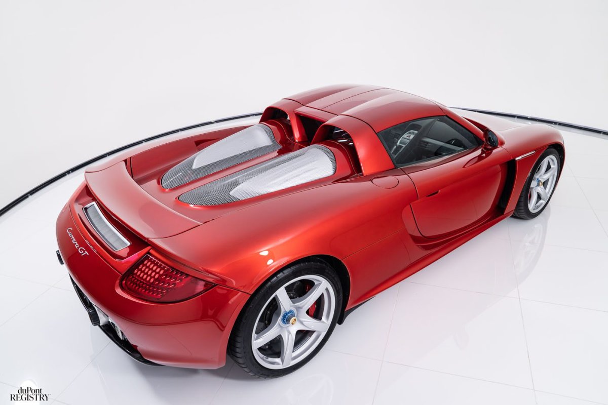Porsche Carrera gt красная 4к