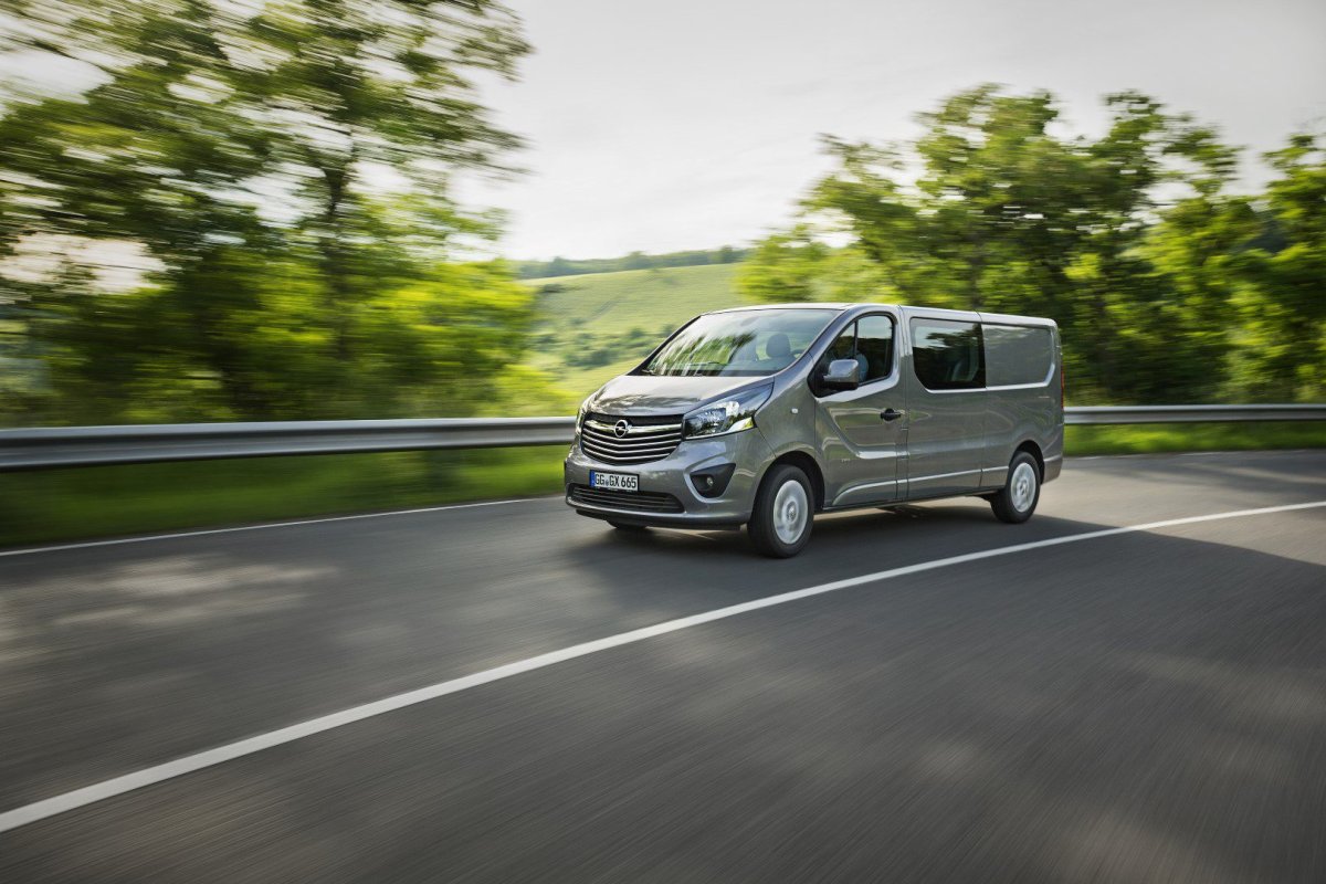 Автомобиль Opel Vivaro, 2017 г.