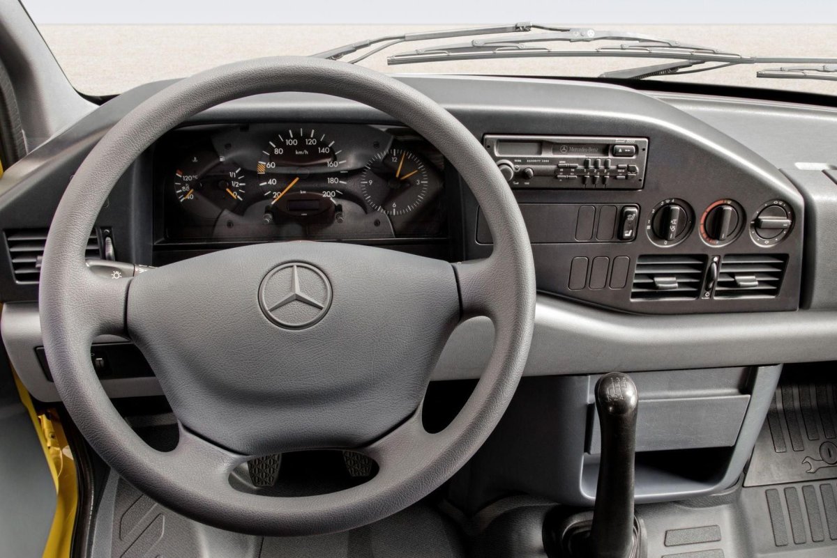 Mercedes Sprinter 1995 салон