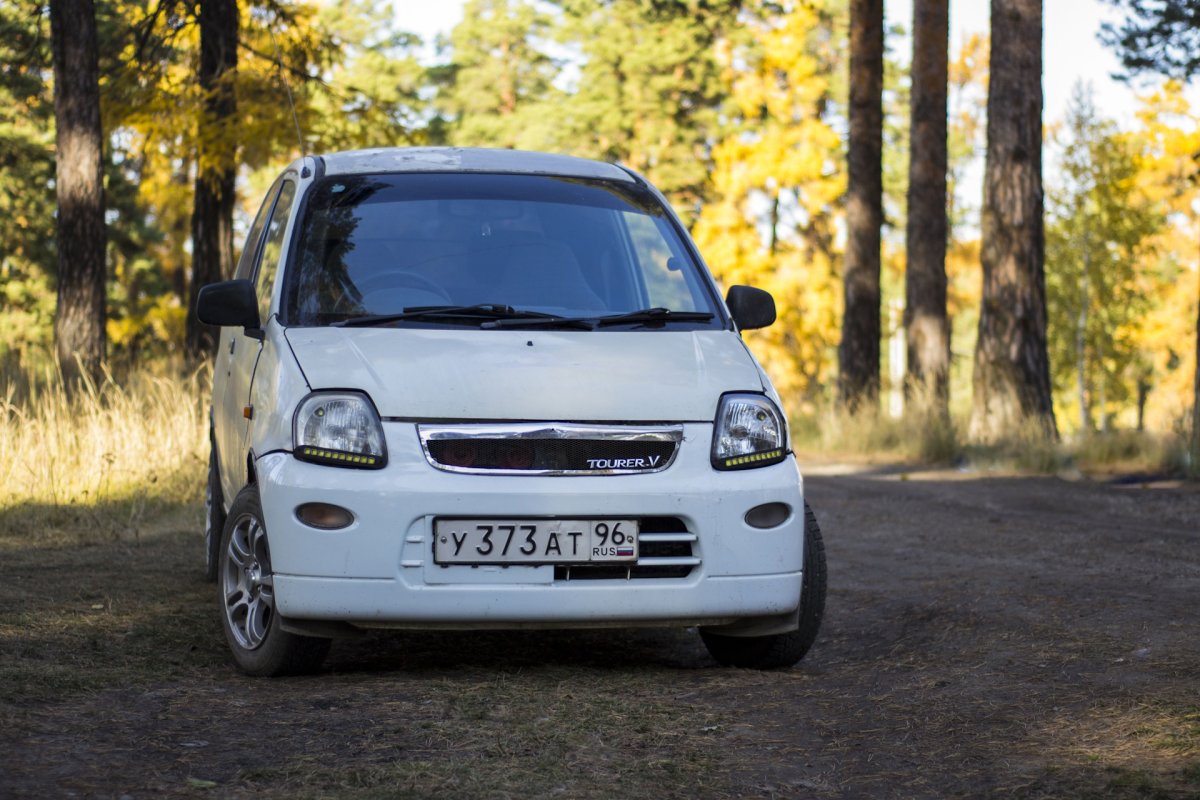 Mitsubishi Minica 2000