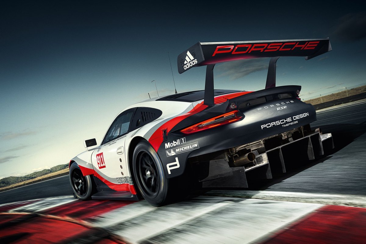 Porsche 911 RSR гоночный