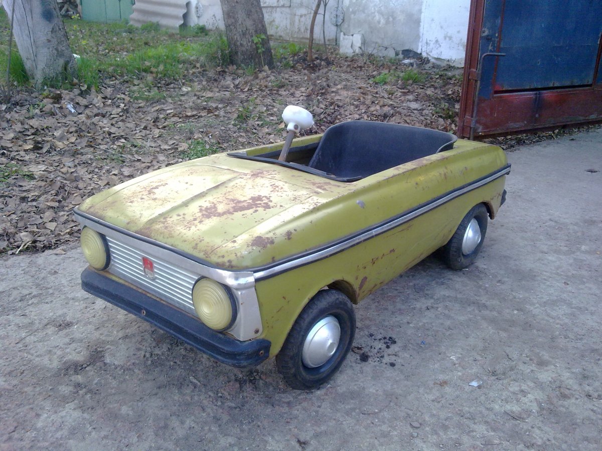 Детская машина Уралец 2 х педальный