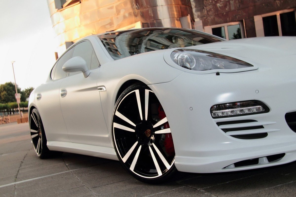 Porsche Panamera White