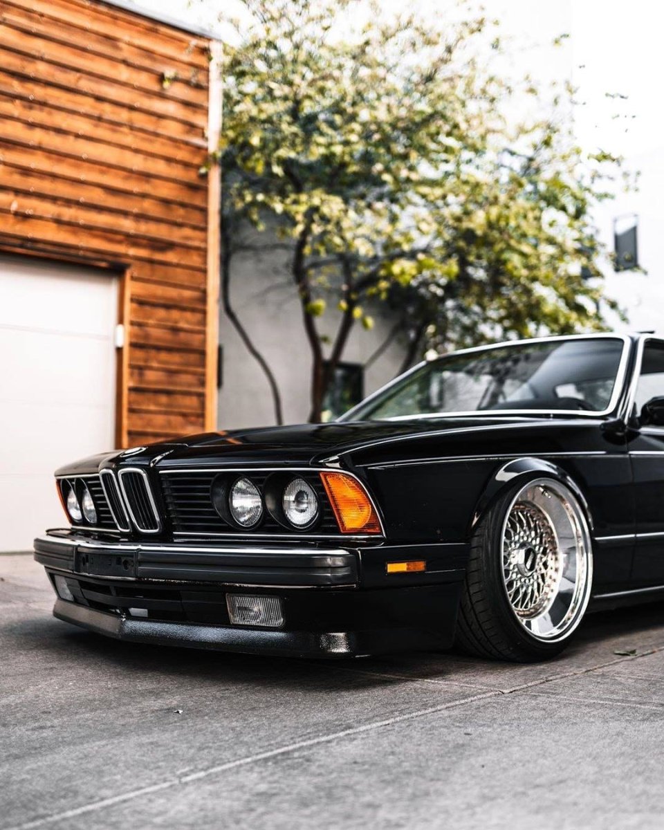 BMW e24