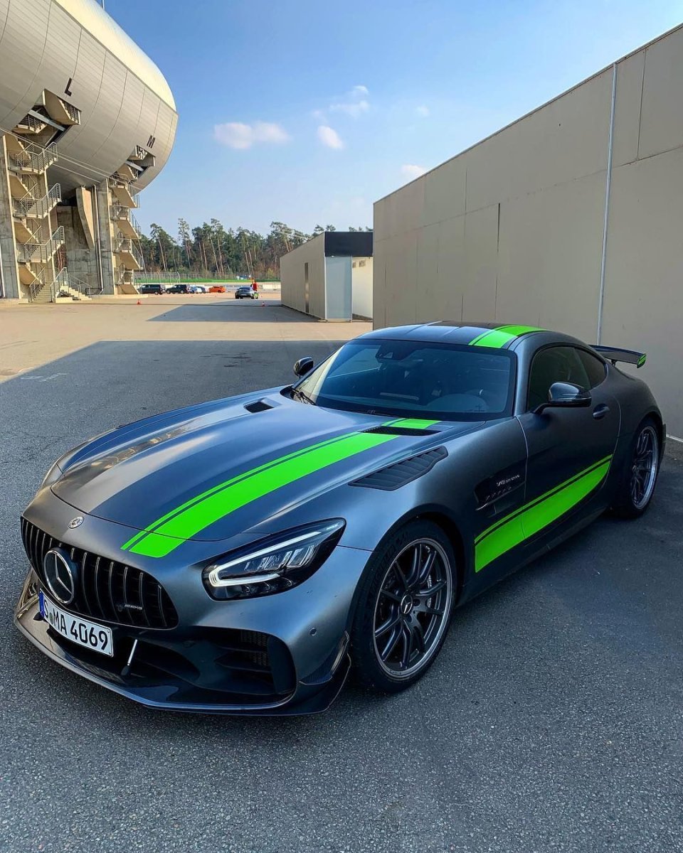 Mercedes AMG gt GTR
