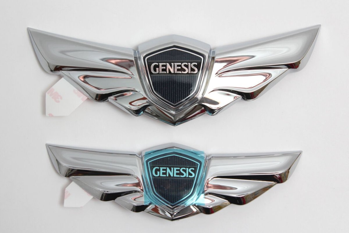 Hyundai Genesis sedan OEM Hood Wing Emblem Black машина