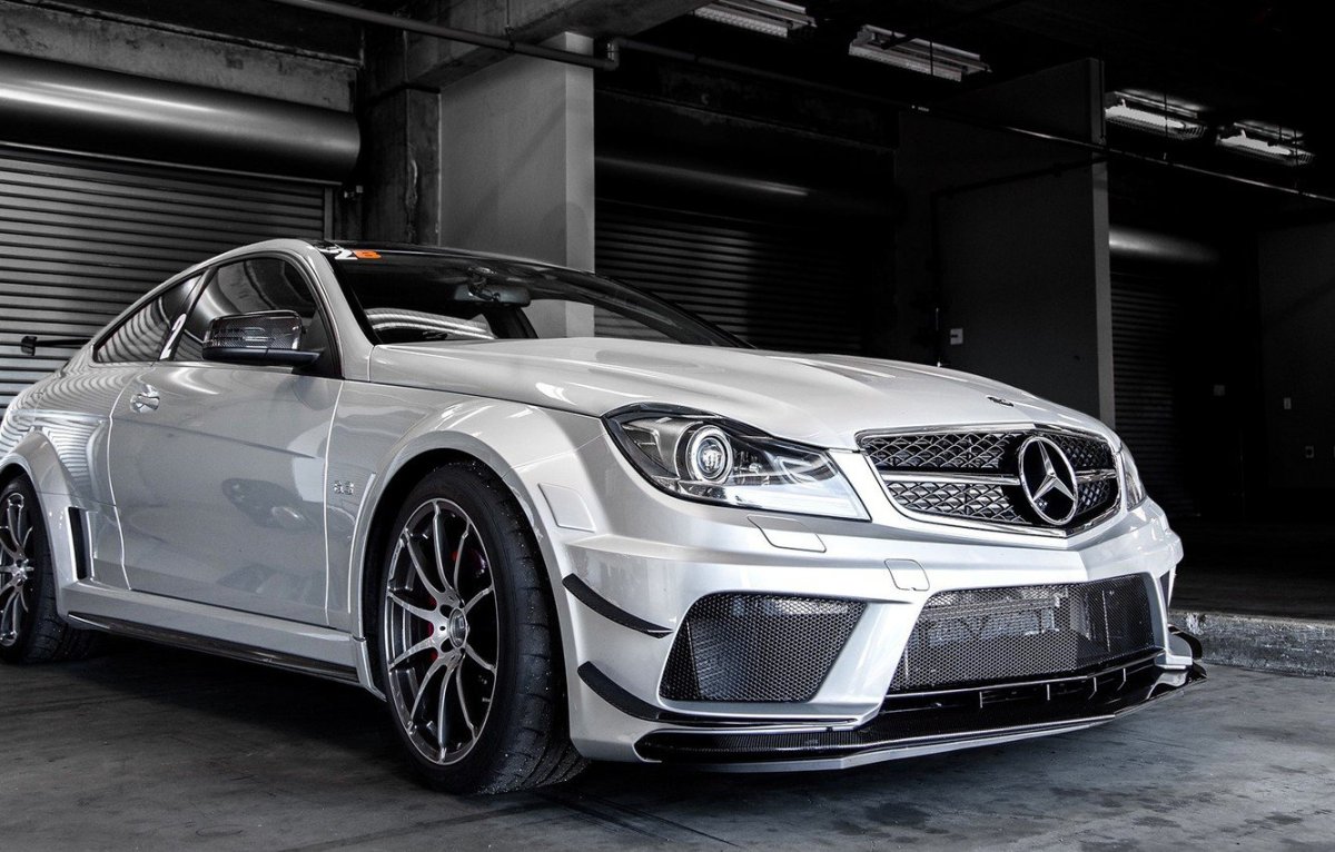 Mercedes Benz c63 AMG Black Series