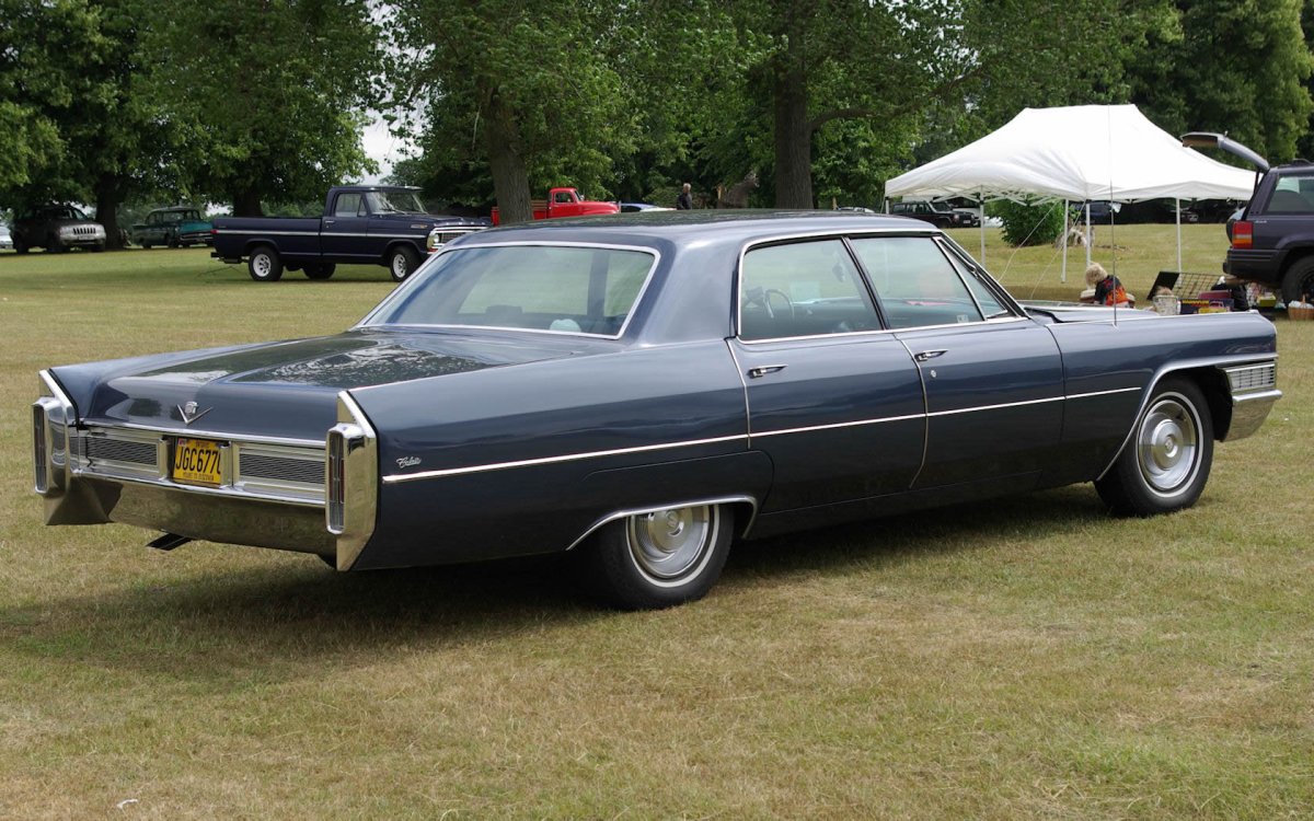 Cadillac 1965 6