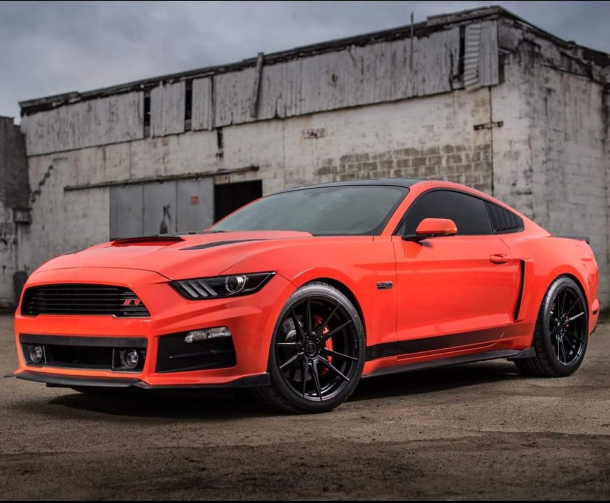 Ford Mustang gt 550