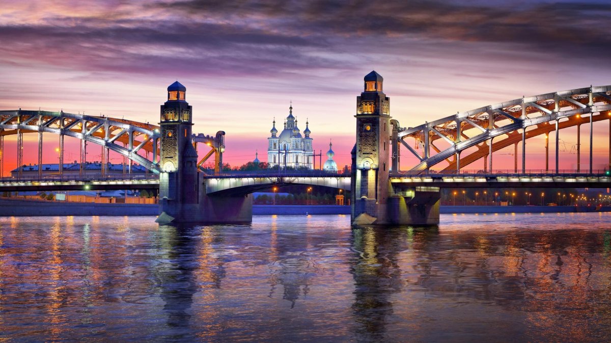 Эрмитажный мост в Санкт-Петербурге фото