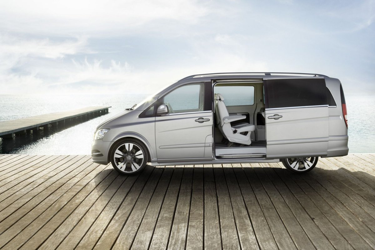 Mercedes-Benz v-class w639