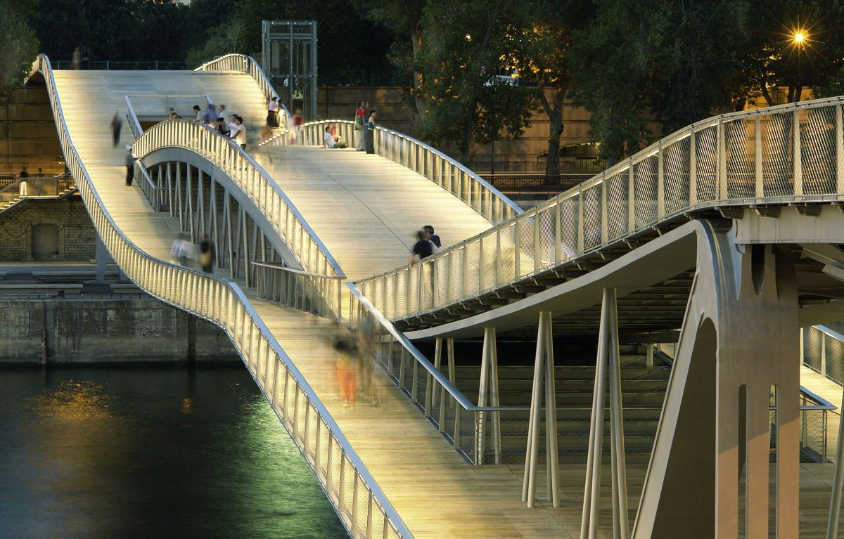 Пешеходный мост Симоны де Бовуар