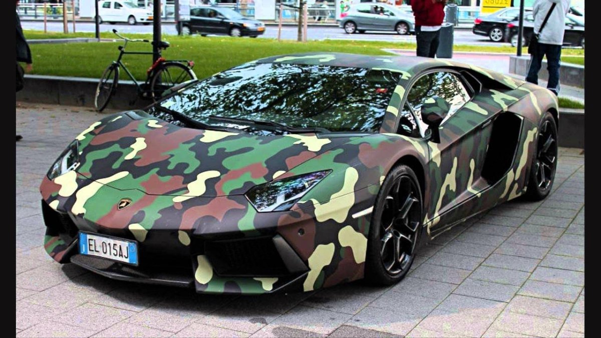 Lamborghini Aventador камуфляж